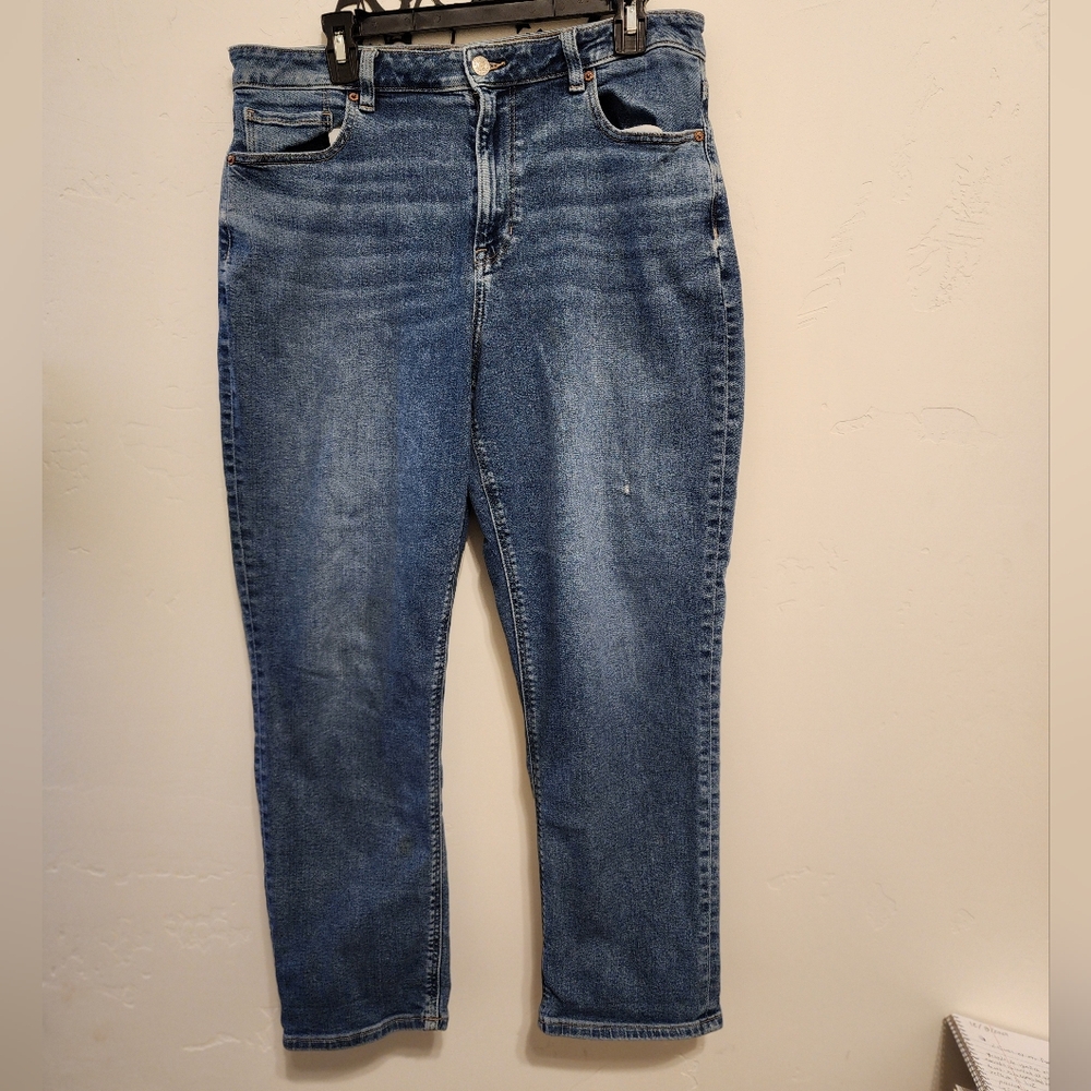 5 for $20 American Eagle mom jeans